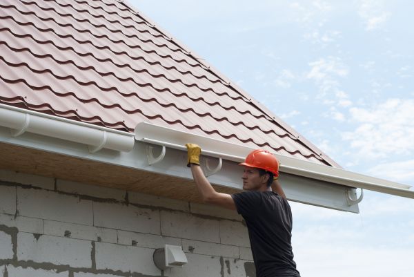 Rain Gutter Repair in Pewaukee