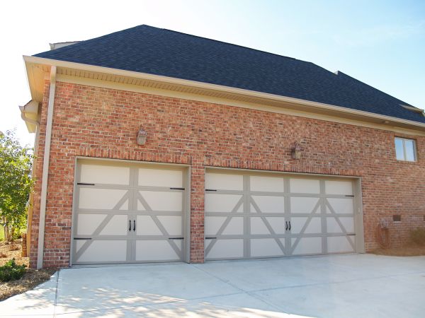 Garage Downspout Repair in Pewaukee