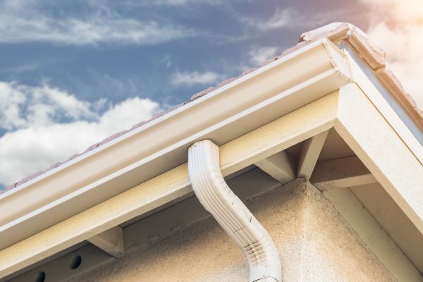 Seamless Gutter Replacement in Pewaukee